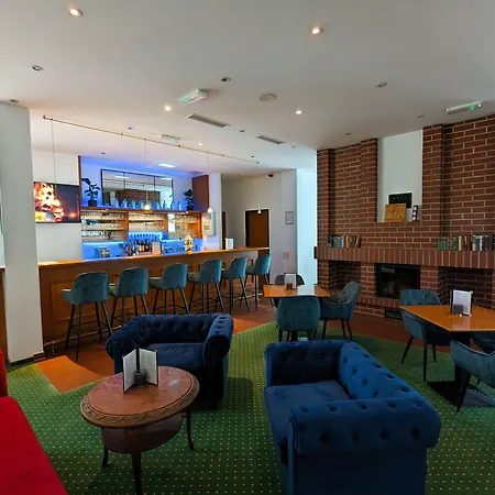 安格鲁 - 奎德林堡酒店 酒店