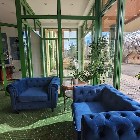 Acron-hotel Hotell