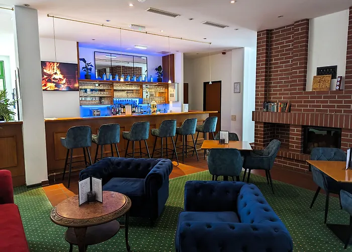 酒店 安格鲁 - 奎德林堡酒店 3*